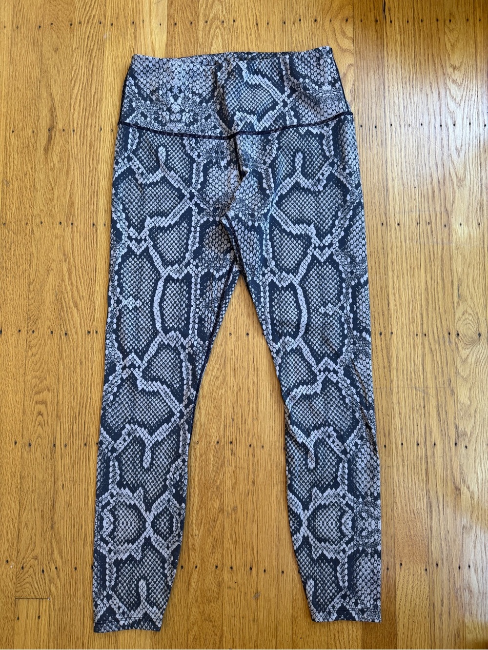 Varley Snake-Print High Waist Leggings in Black & Cream